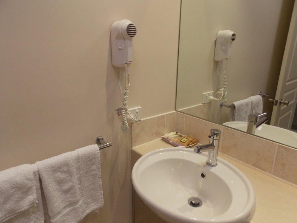 Emerald Executive Apartments Ngoại thất bức ảnh