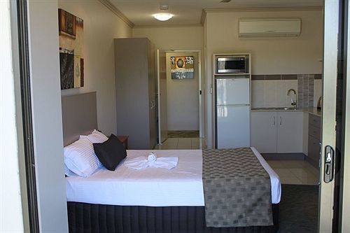 Emerald Executive Apartments Ngoại thất bức ảnh
